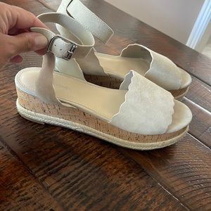 Marc Fisher sandals size 8.5